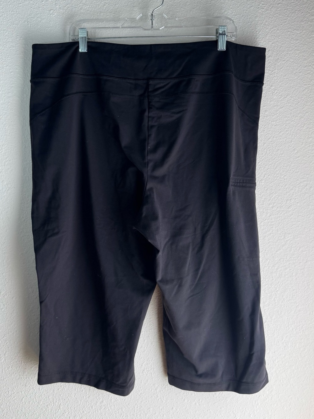 DULUTH TRADING CO ‘NoGA Classic’ Capris - Picture 15 of 15